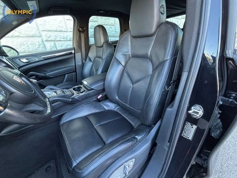 Used 2012 Porsche Cayenne S w/ Premium Pkg Plus image 40