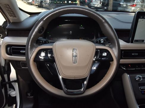 Used 2022 Lincoln Aviator Reserve w/ Equipment Group 201A AWD/4WD image 24