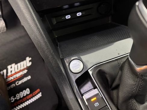 Used 2024 Volkswagen Tiguan Wolfsburg Edition image 18