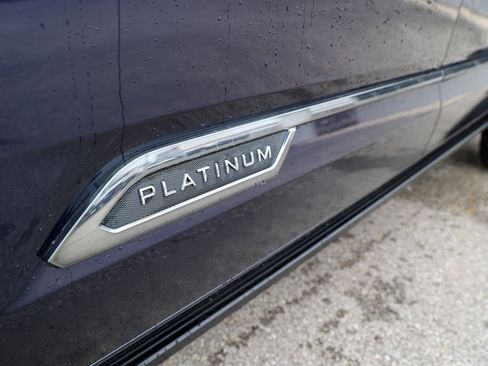 Used 2025 Toyota Tundra Platinum AWD/4WD image 15