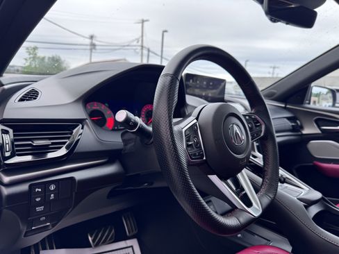 Used 2024 Acura RDX A-Spec image 11