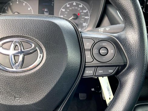 Used 2024 Toyota Corolla LE image 25