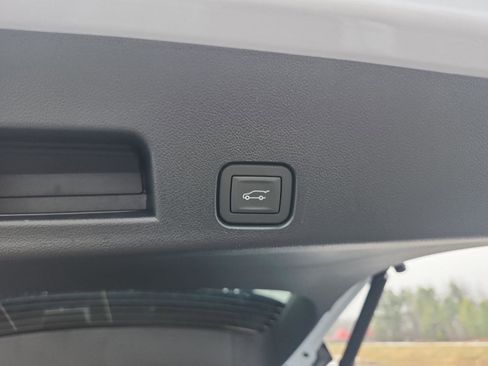 New 2026 GMC Acadia Denali Ultimate image 10