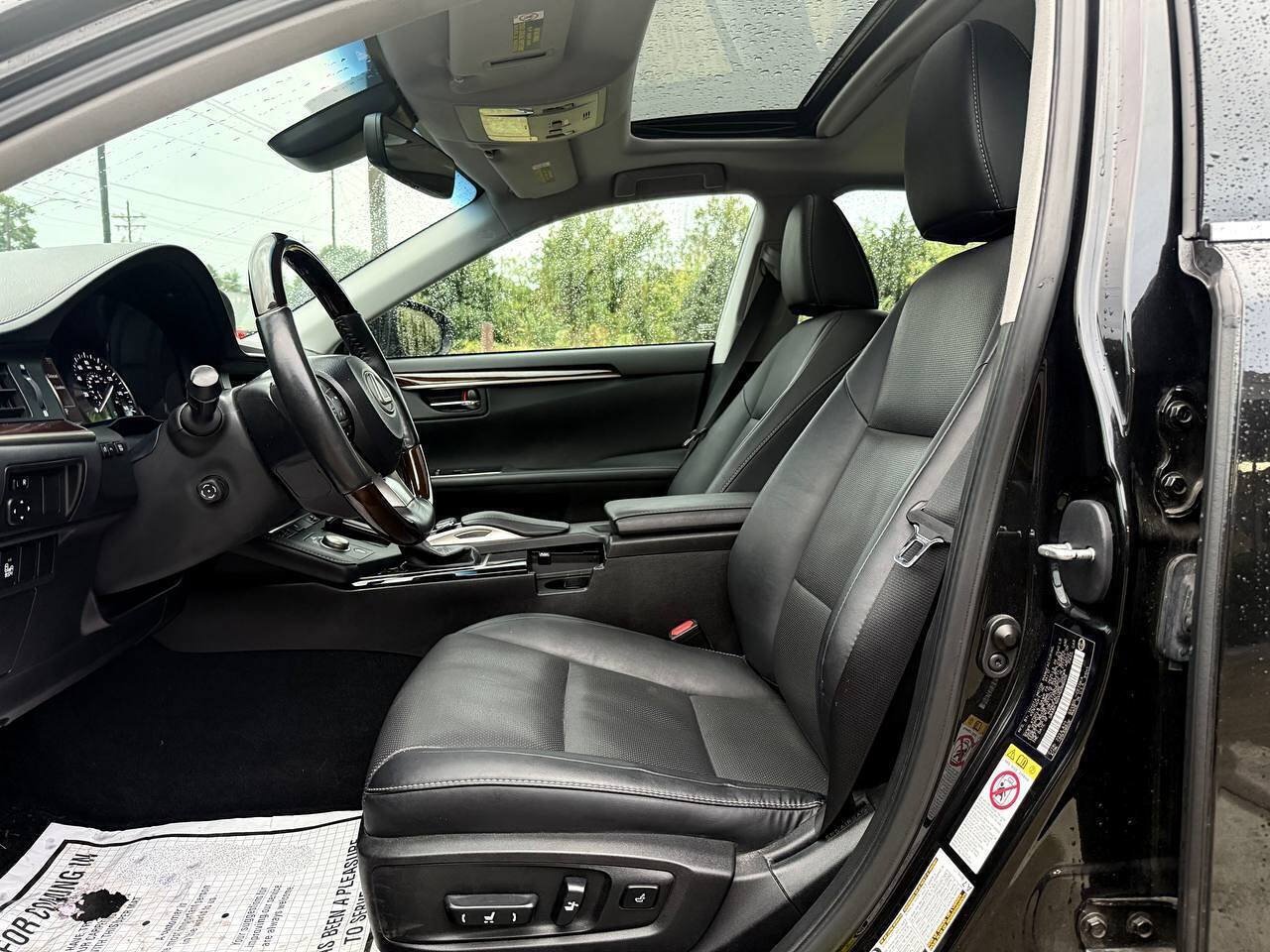 Used 2017 Lexus ES 350 w/ Navigation System Package FWD image 35