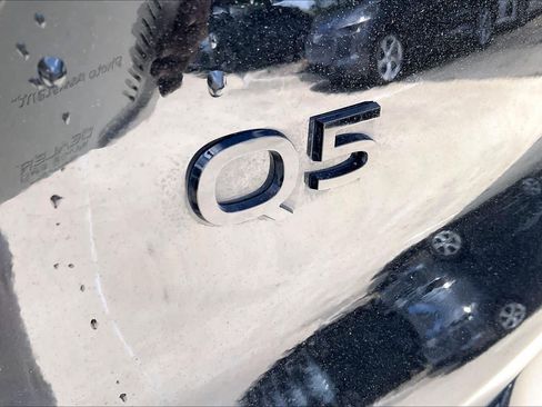 Used 2025 Audi Q5 Premium AWD/4WD image 31