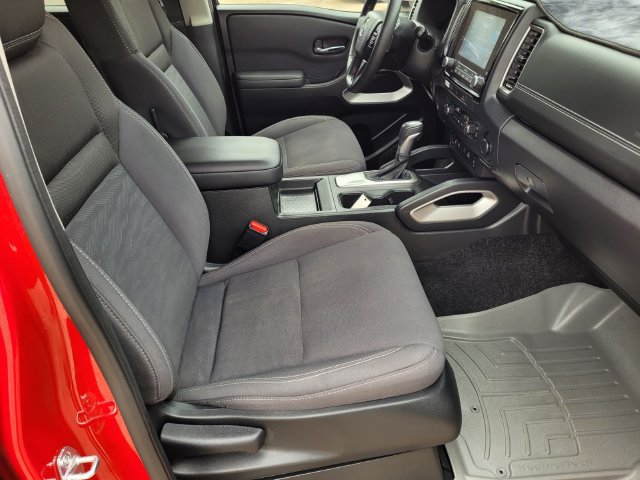 Used 2024 Nissan Frontier SV w/ Technology Package RWD image 11