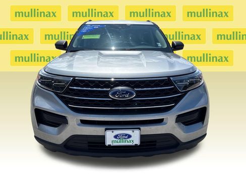 Used 2023 Ford Explorer XLT RWD image 10