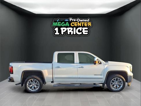 Used 2017 GMC Sierra 1500 SLT w/ SLT Premium Package image 26