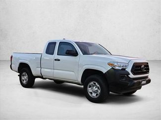 Used 2021 Toyota Tacoma SR video 4