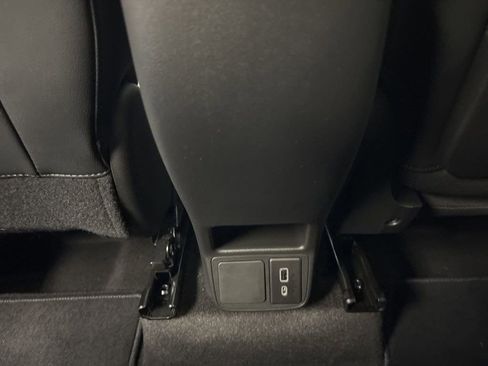 Used 2023 Buick Encore GX Select w/ Sport Touring Package FWD image 20