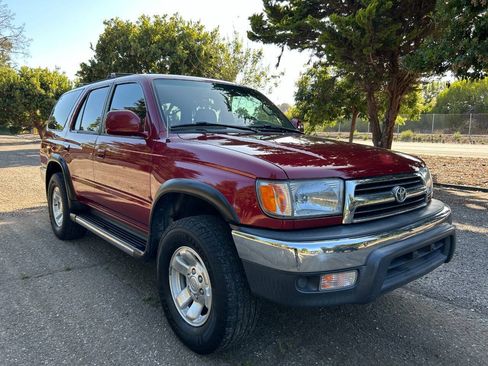 Used 2000 Toyota 4Runner SR5 w/ Upgrade Value Pkg 2 AWD/4WD image 9