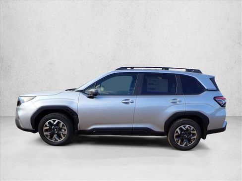 Used 2026 Subaru Forester Premium AWD/4WD image 2