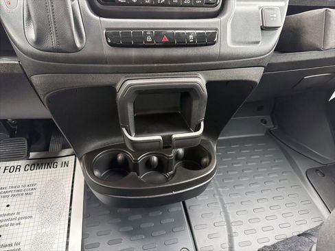 Used 2024 RAM ProMaster 2500 image 23