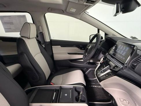 New 2026 Honda Odyssey Elite image 52