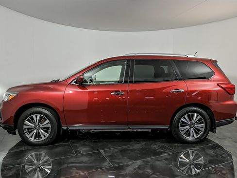 Used 2017 Nissan Pathfinder SL w/ SL Premium Package AWD/4WD image 6