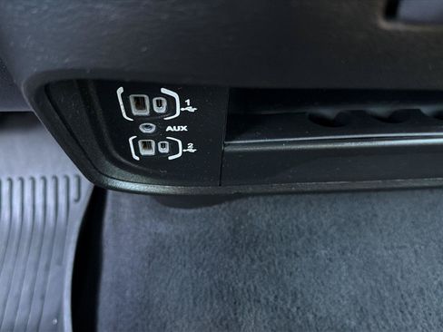 Used 2024 RAM 2500 Big Horn AWD/4WD image 13