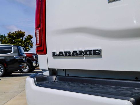 Used 2025 RAM 2500 Laramie AWD/4WD image 7