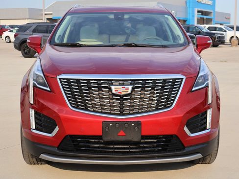 Used 2024 Cadillac XT5 Premium Luxury w/ Technology Package FWD image 3