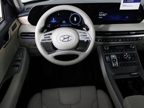 Certified 2024 Hyundai Palisade Limited image 4