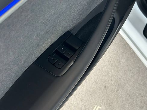 Used 2025 Tesla Model 3 Long Range RWD image 28