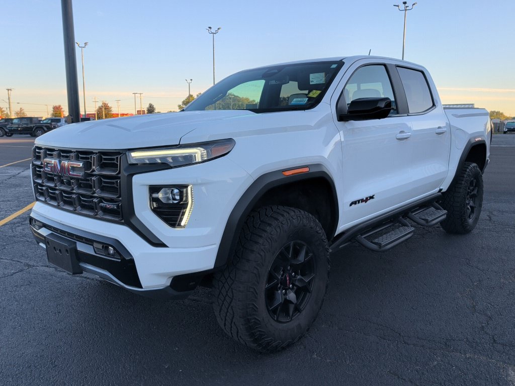 Used 2024 GMC Canyon AT4X AWD/4WD image 3
