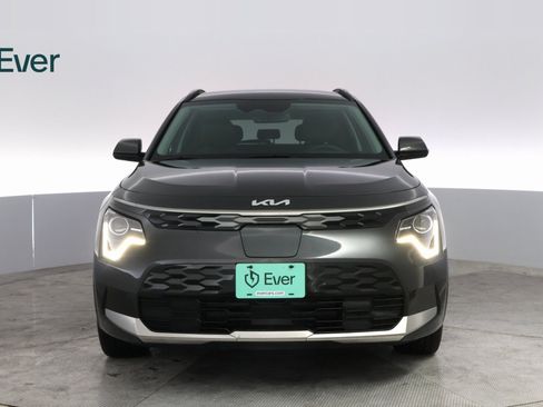Used 2025 Kia Niro Wind image 3