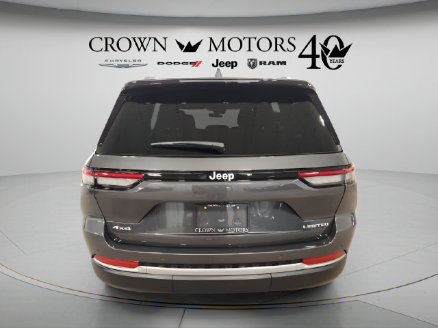 Used 2026 Jeep Grand Cherokee Limited AWD/4WD image 4