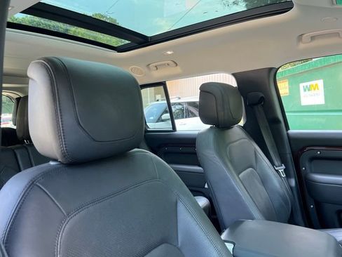 Used 2023 Land Rover Defender 130 First Edition image 40