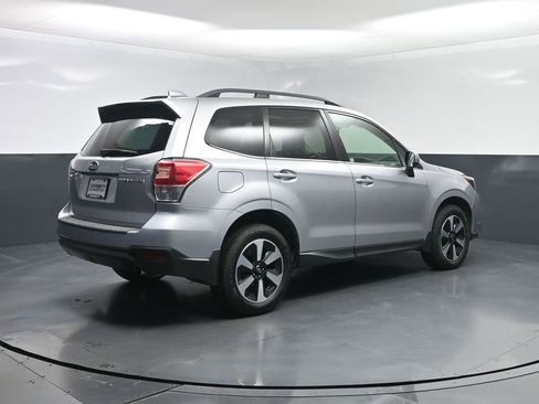 Used 2018 Subaru Forester 2.5i Limited image 22