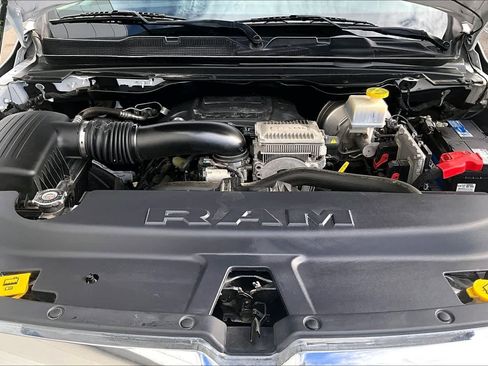 Used 2021 RAM 1500 Laramie w/ Off Road Group image 9