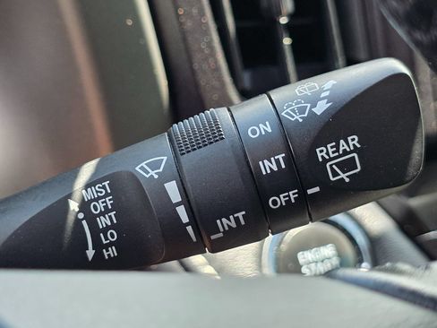 Used 2016 Toyota RAV4 XLE w/ Convenience Package FWD image 45