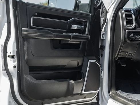 Used 2022 RAM 2500 Laramie AWD/4WD image 45