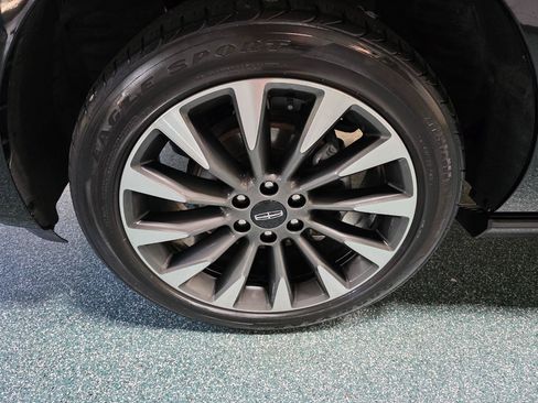 Used 2021 Lincoln Navigator Reserve w/ Luxury Package AWD/4WD image 12