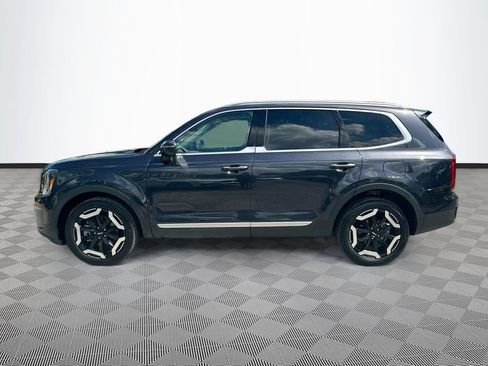 Used 2025 Kia Telluride S FWD image 4