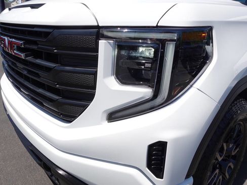 Used 2023 GMC Sierra 1500 Pro w/ Graphite Edition AWD/4WD image 55