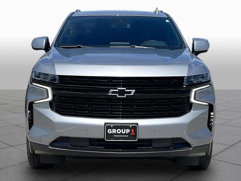 Used 2024 Chevrolet Suburban RST RWD image 4