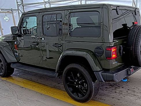 Used 2023 Jeep Wrangler Unlimited Sahara AWD/4WD image 4