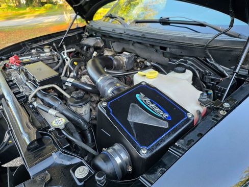 Used 2011 Ford F150 Raptor w/ Raptor Luxury Pkg image 43