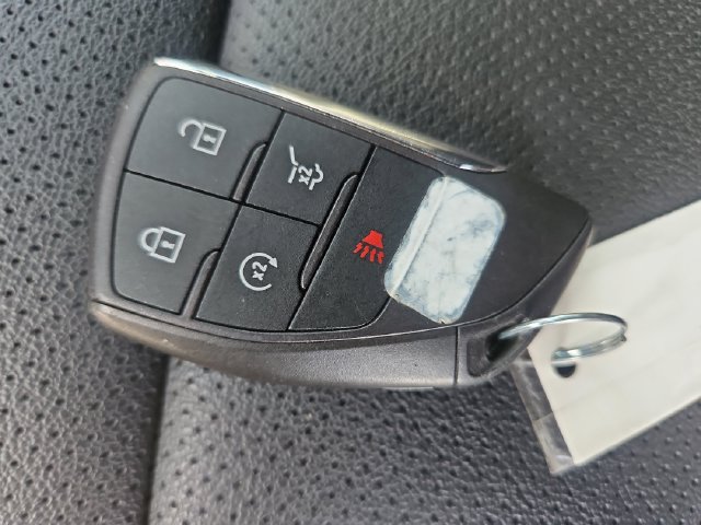 Used 2024 Chevrolet Traverse LT FWD image 29