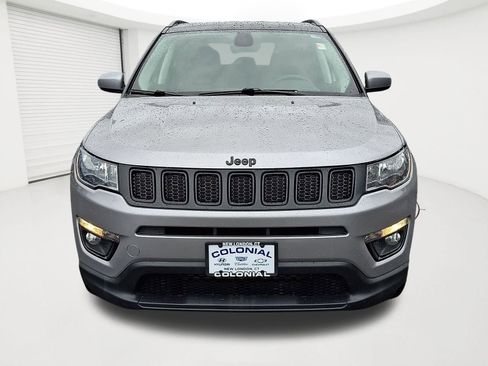 Used 2020 Jeep Compass Latitude image 2
