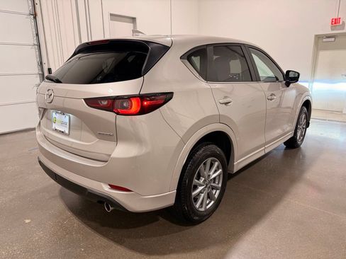 Used 2025 MAZDA CX-5 AWD 2.5 S w/ Preferred Package image 5