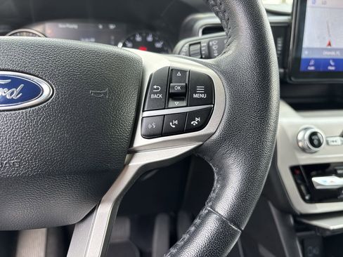 Used 2023 Ford Explorer XLT w/ Equipment Group 202A RWD image 29