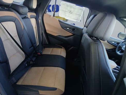 New 2026 Chevrolet Equinox ACTIV w/ Convenience Package III AWD/4WD image 18