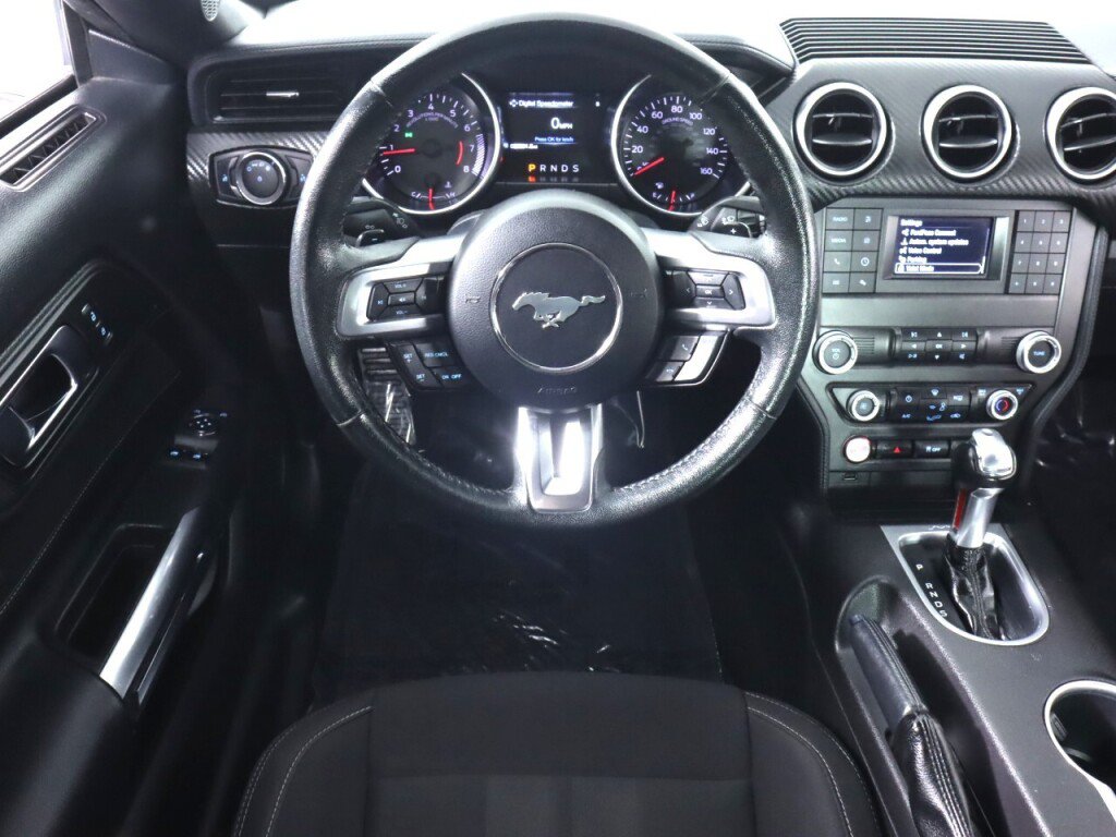Used 2020 Ford Mustang Coupe RWD image 32
