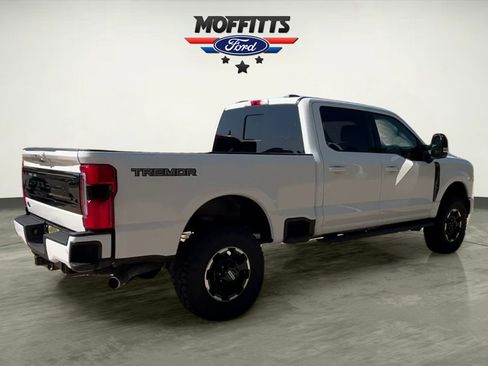 Used 2026 Ford F350 Platinum w/ Tremor Off-Road Package AWD/4WD image 5