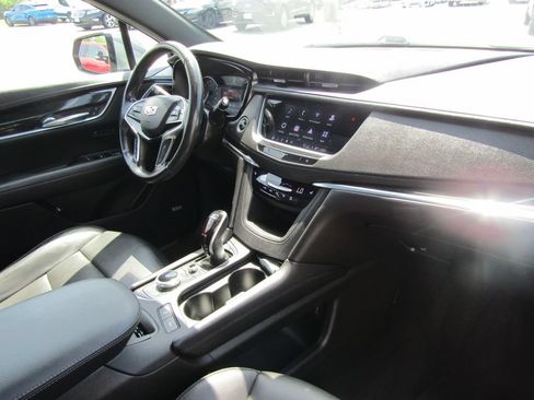 Used 2021 Cadillac XT5 Premium Luxury AWD/4WD image 21