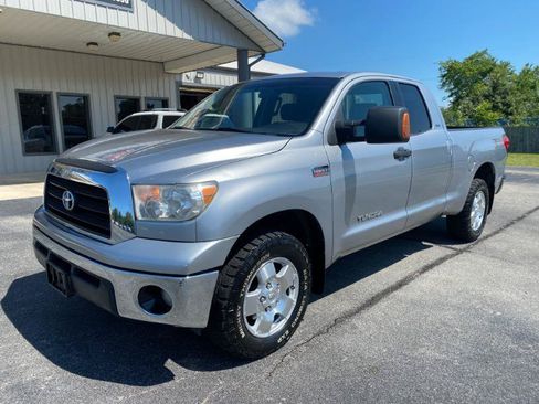 Used 2008 Toyota Tundra SR5 AWD/4WD image 2