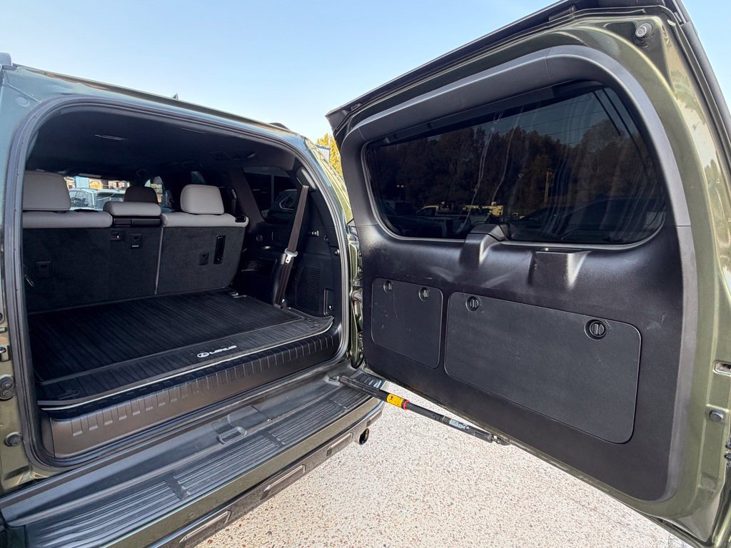 Used 2023 Lexus GX 460 w/ Black Line Special Edition AWD/4WD image 43