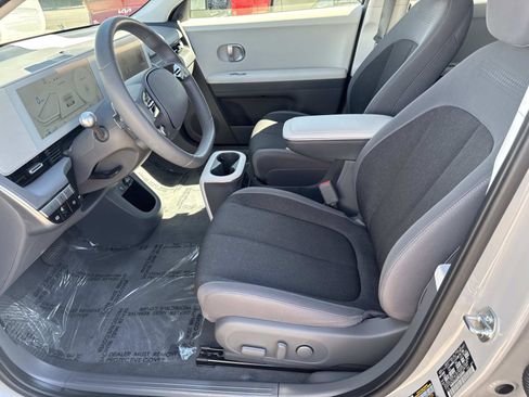 Used 2024 Hyundai Ioniq 5 SEL image 16