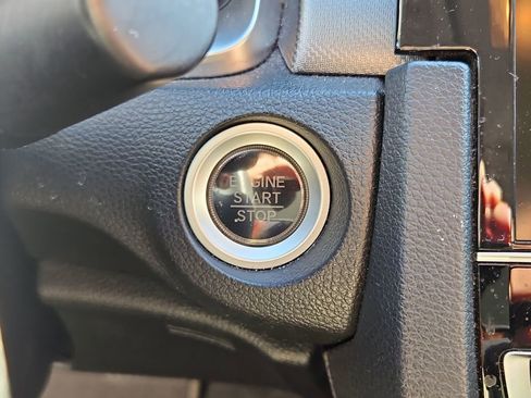 Used 2017 Honda Civic EX image 9